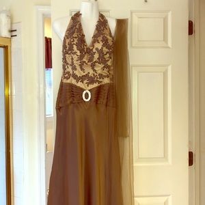 NWOT Beautiful formal gown